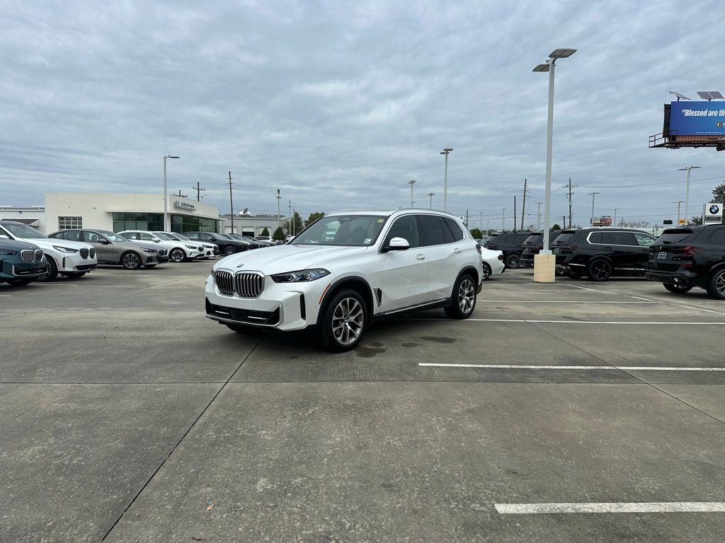 Used 2025 BMW X5 sDrive40i image 1