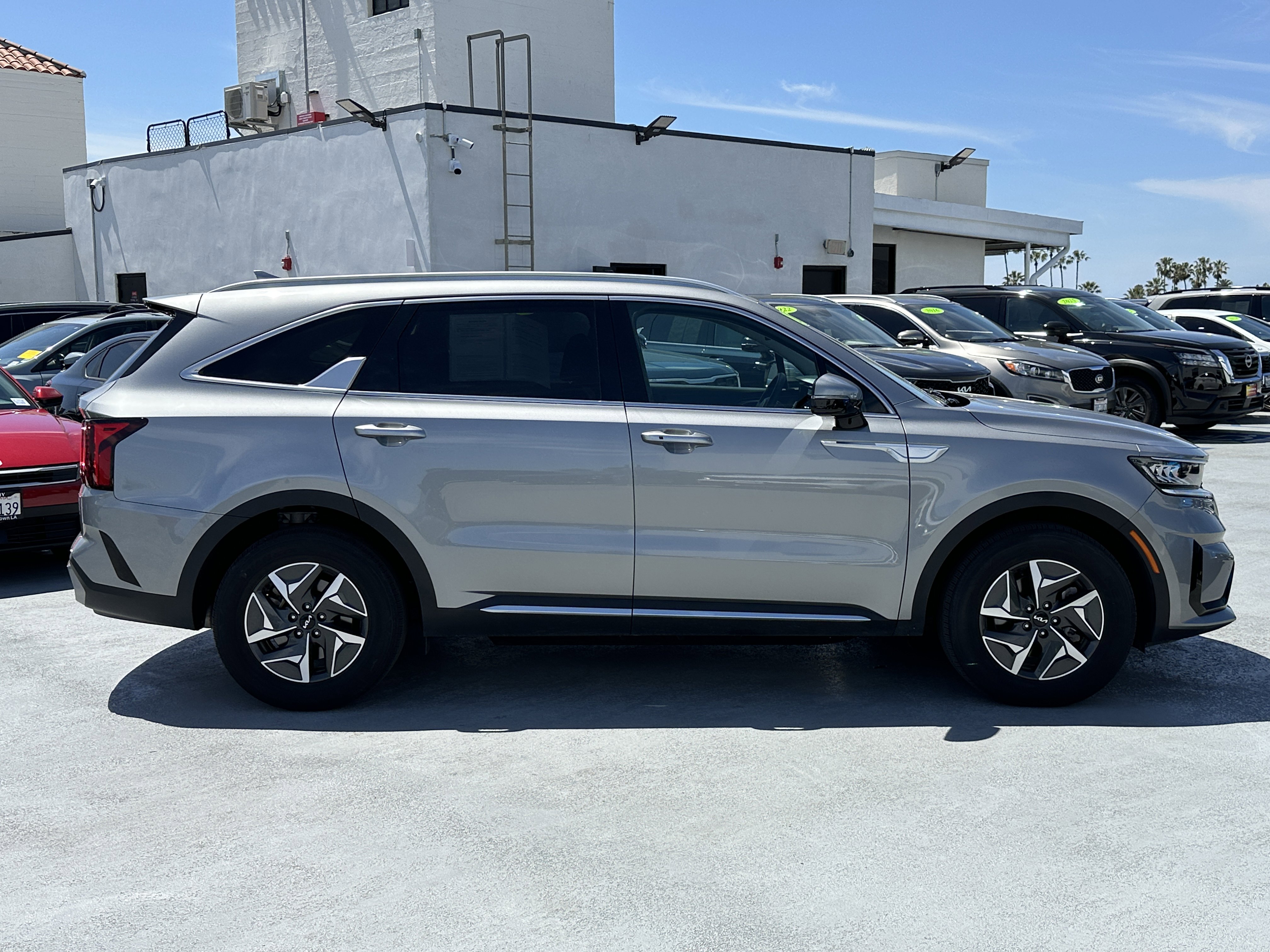 Certified 2023 Kia Sorento EX image 9