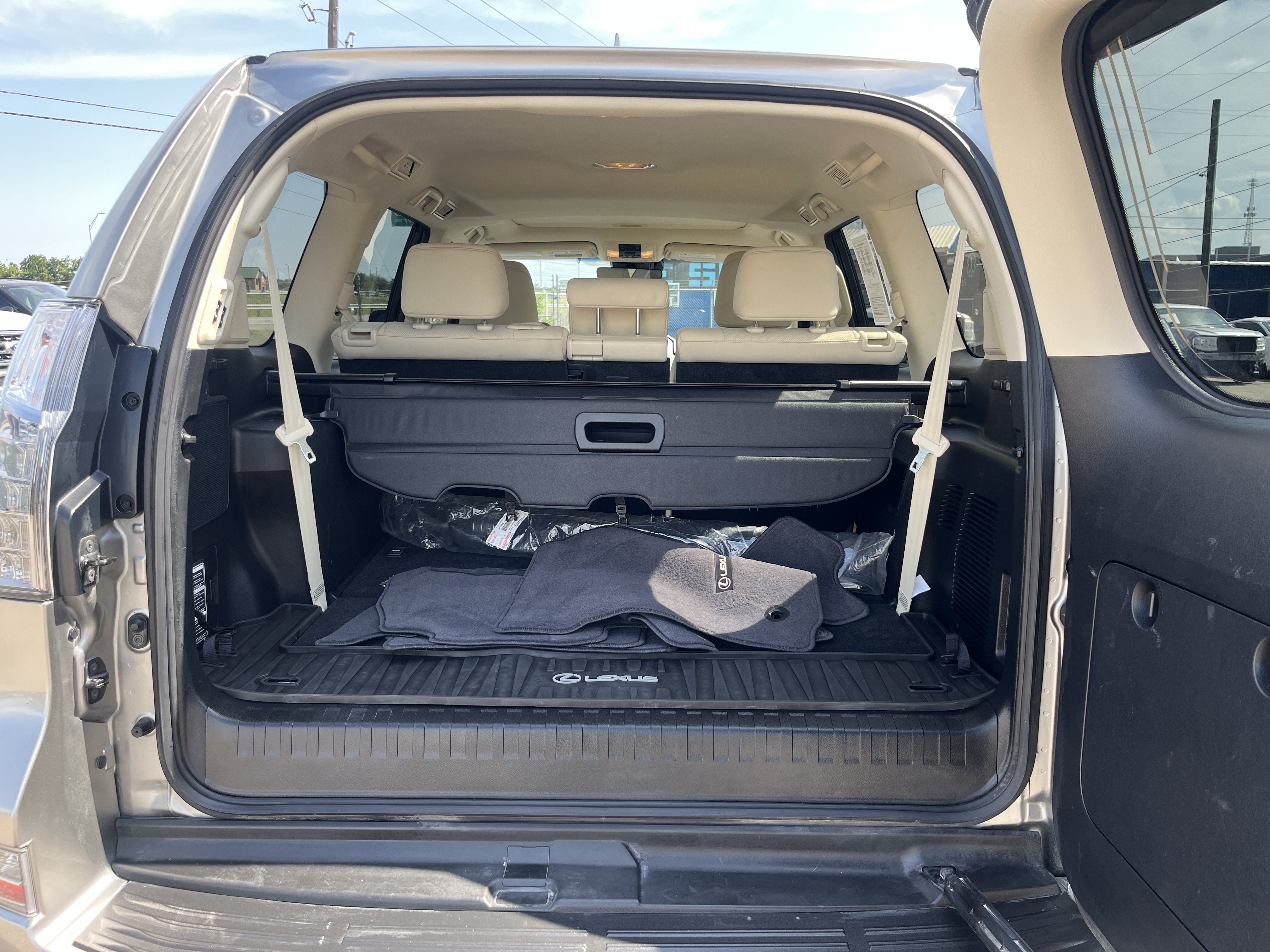 Used 2023 Lexus GX 460 Premium w/ Premium Plus Package AWD/4WD image 5