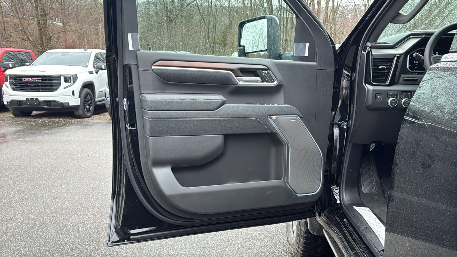 New 2026 GMC Sierra 3500 Denali w/ Denali Reserve Package image 7