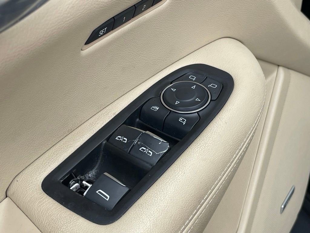 Used 2017 Cadillac XT5 Premium Luxury w/ LPO, Wheel Lock Package image 29