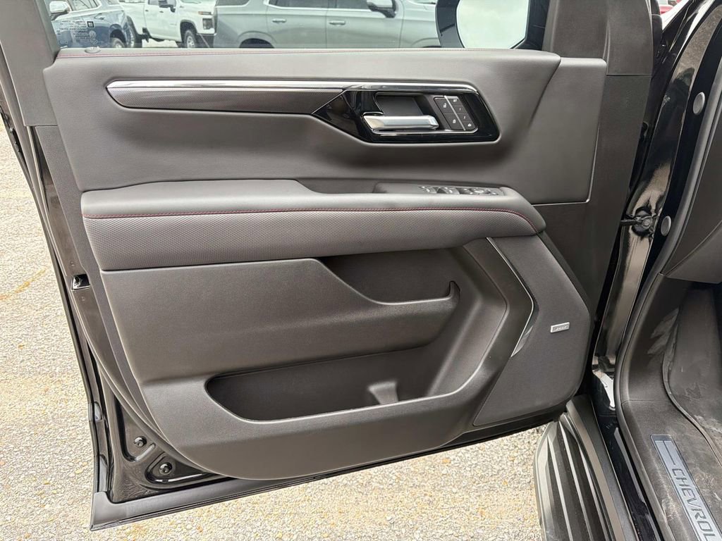 New 2026 Chevrolet Suburban RST AWD/4WD image 48
