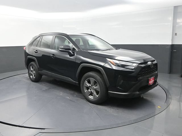 Used 2024 Toyota RAV4 XLE FWD image 10