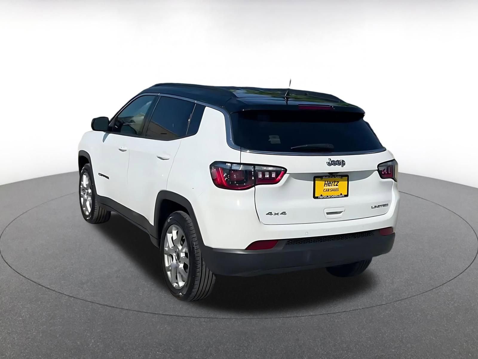 Used 2025 Jeep Compass Limited AWD/4WD image 11