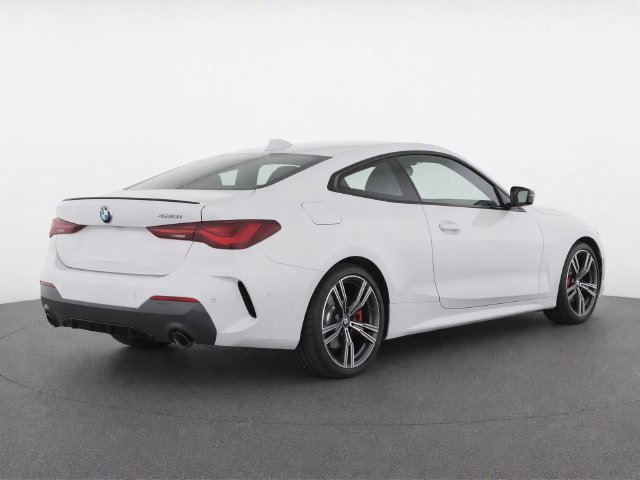 Used 2024 BMW 430i Coupe w/ M Sport Package RWD image 8