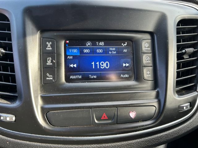 Used 2016 Chrysler 200 Limited image 13