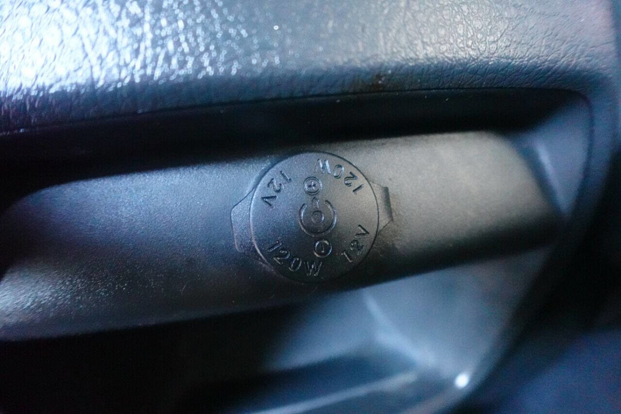 Used 2015 Kia Sorento LX image 22