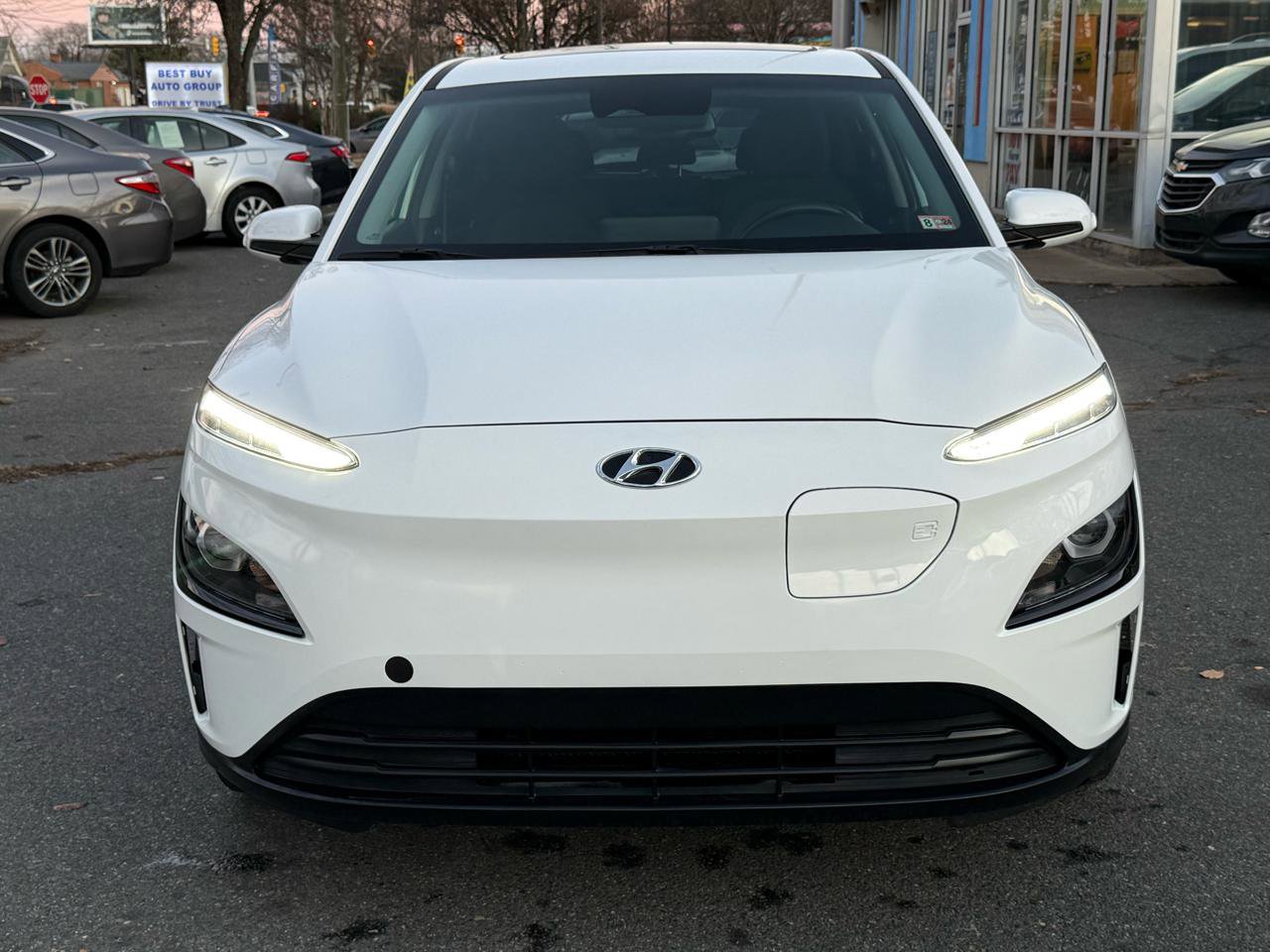 Used 2023 Hyundai Kona SEL FWD image 10
