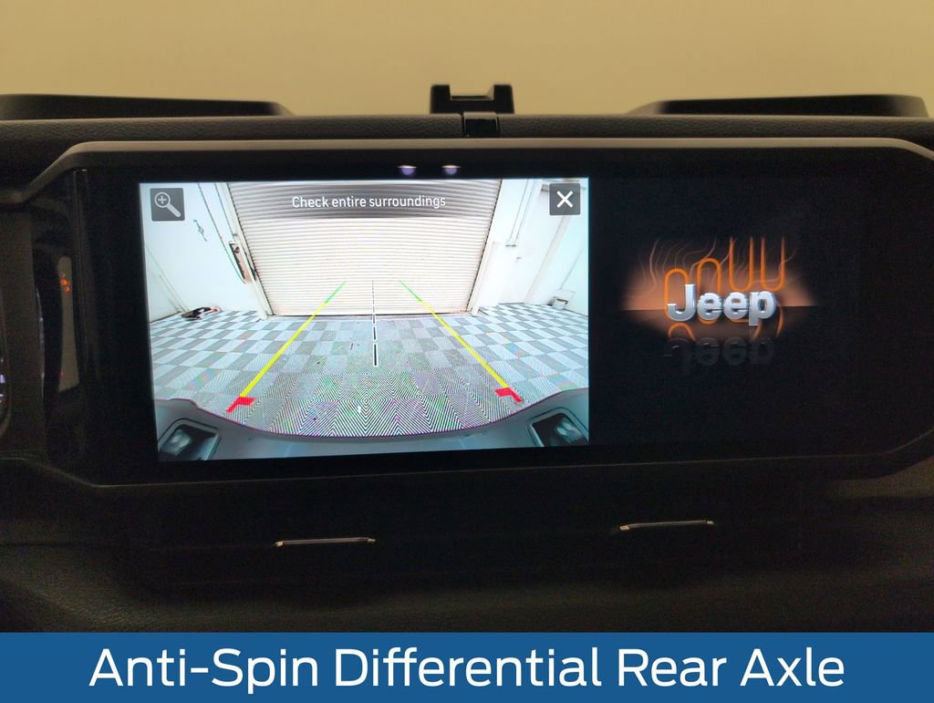 Used 2025 Jeep Gladiator Sport AWD/4WD image 27