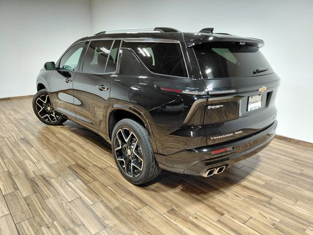 Used 2025 Chevrolet Traverse High Country w/ LPO, Floor Liner Package AWD/4WD image 23