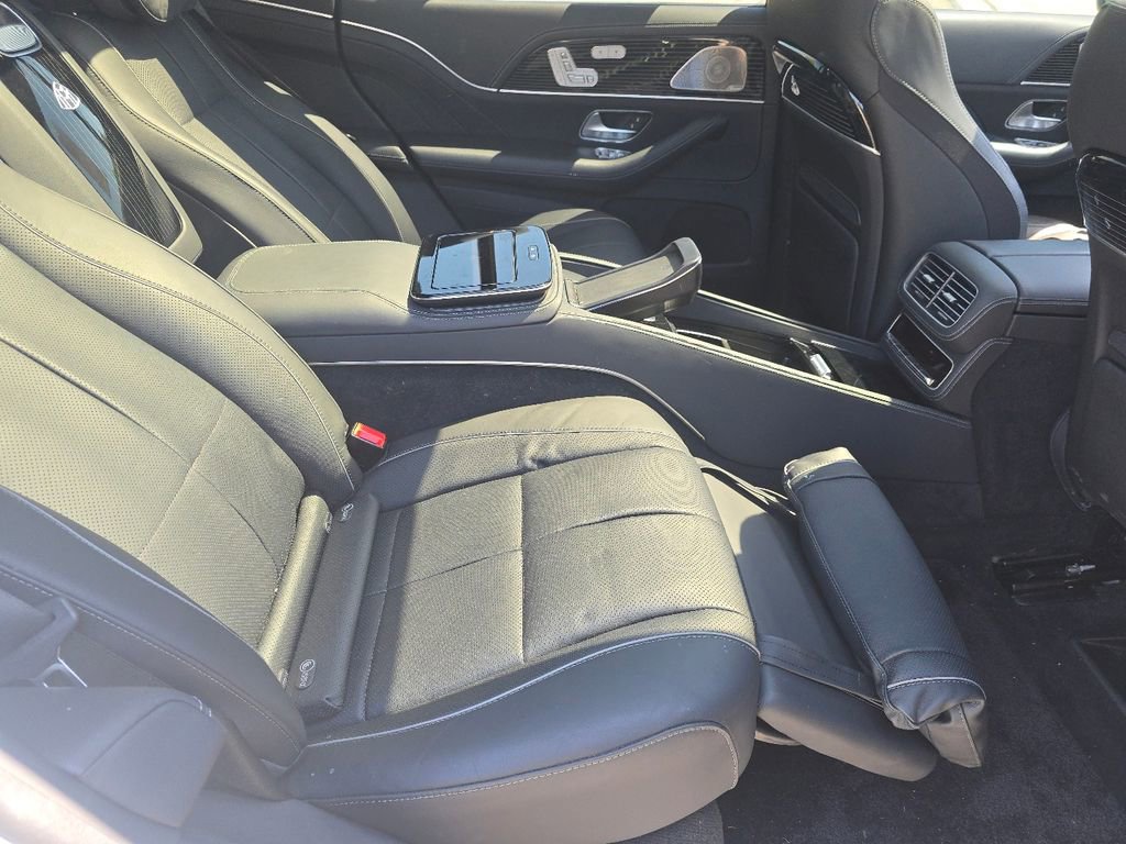Used 2023 Mercedes-Benz Maybach GLS 600 4MATIC image 19