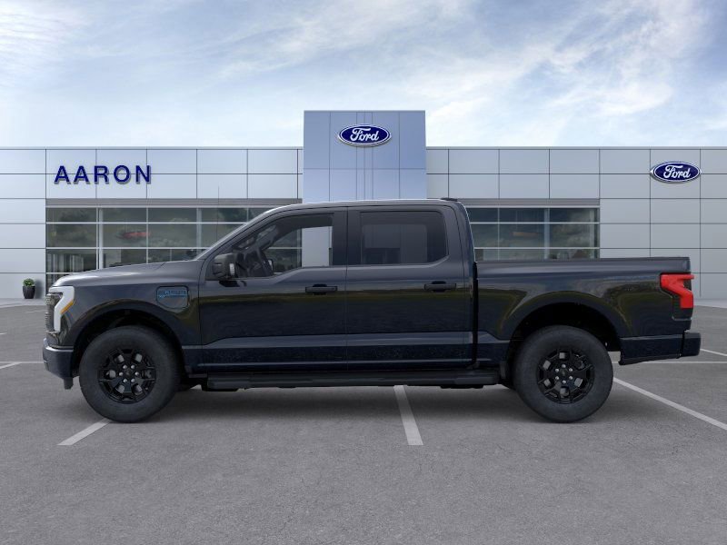 New 2025 Ford F150 Lightning XLT image 3