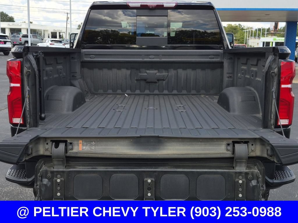 Used 2025 Chevrolet Silverado 2500 LTZ w/ Z71 Chrome Sport Edition AWD/4WD image 9