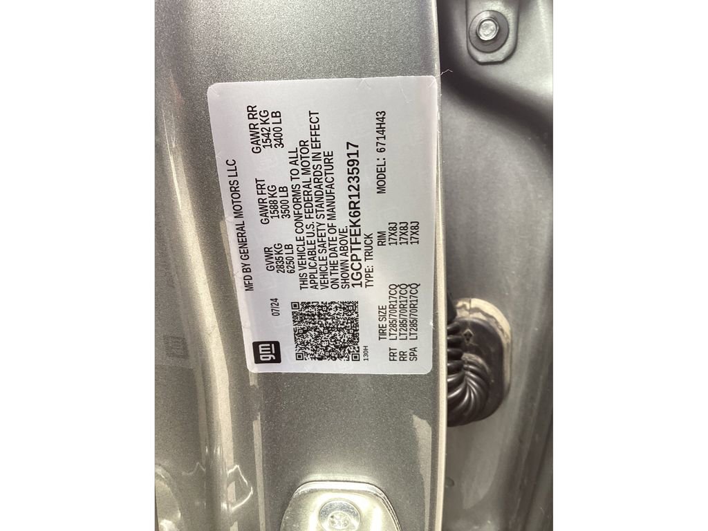 Used 2024 Chevrolet Colorado ZR2 w/ ZR2 Convenience Package III image 18