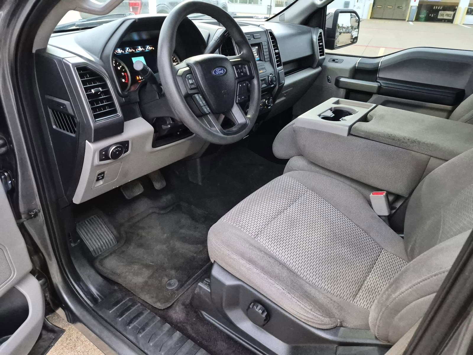 Used 2017 Ford F150 XLT RWD image 11