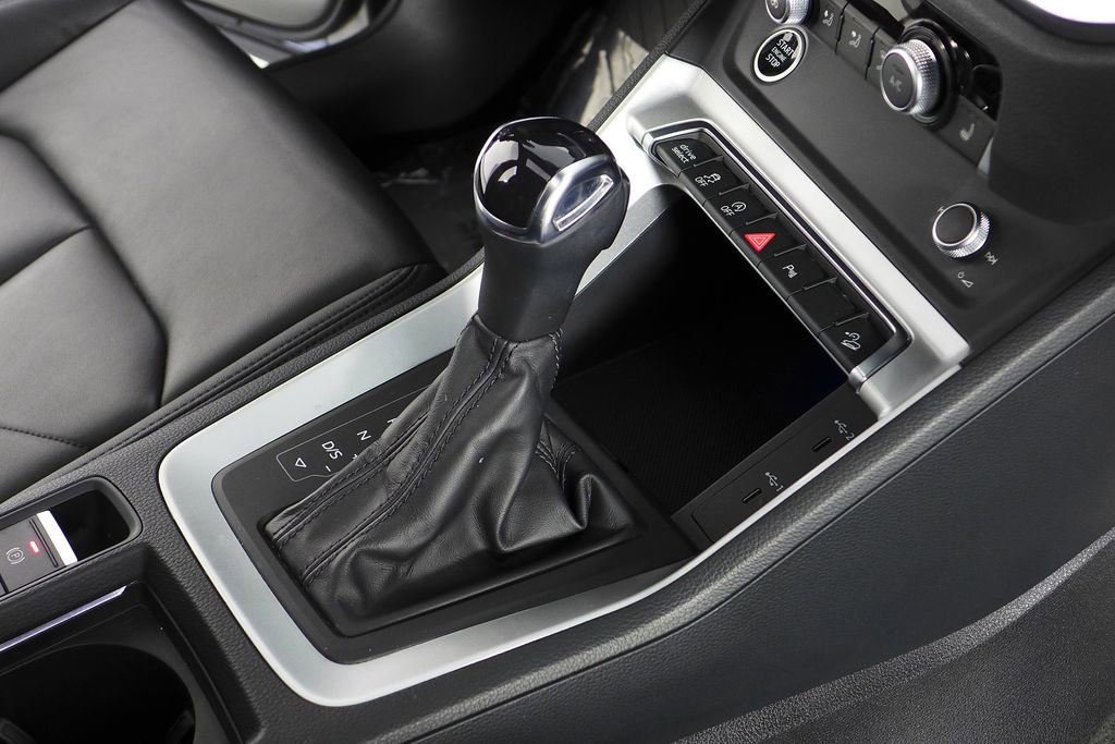 Used 2022 Audi Q3 2.0T Premium Plus w/ Premium Plus Package image 15