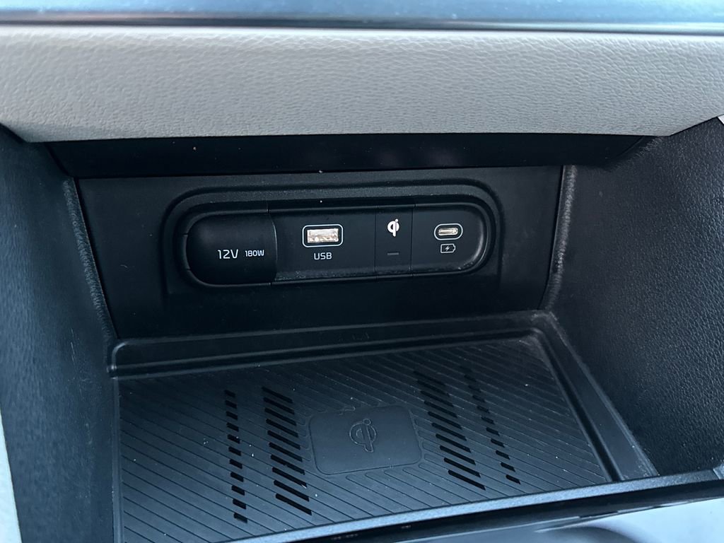 Certified 2024 Kia Sportage EX image 31