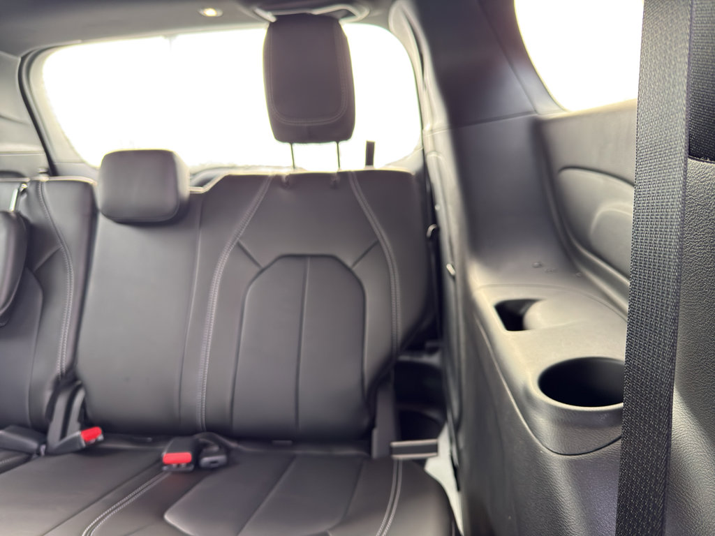 New 2026 Chrysler Pacifica Select image 35