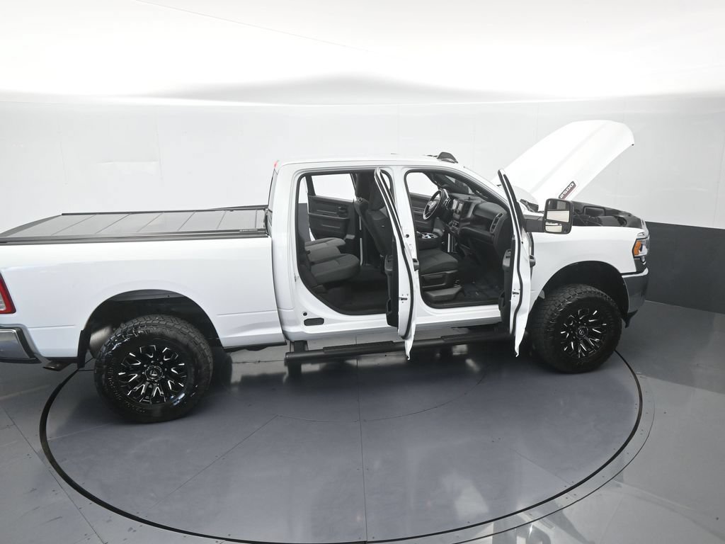 Used 2024 RAM 2500 Tradesman w/ Chrome Appearance Group AWD/4WD image 65