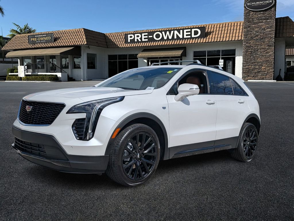 Used 2023 Cadillac XT4 Sport FWD image 3