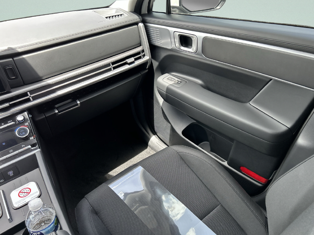 New 2027 Hyundai Santa Fe Limited FWD image 21