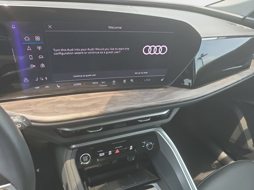 Certified 2025 Audi Q5 Premium w/ Convenience Package AWD/4WD image 15