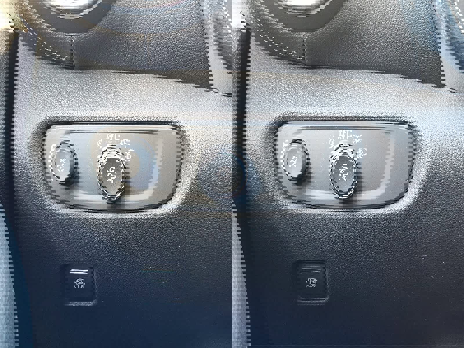 Used 2021 Chevrolet Blazer LT image 21