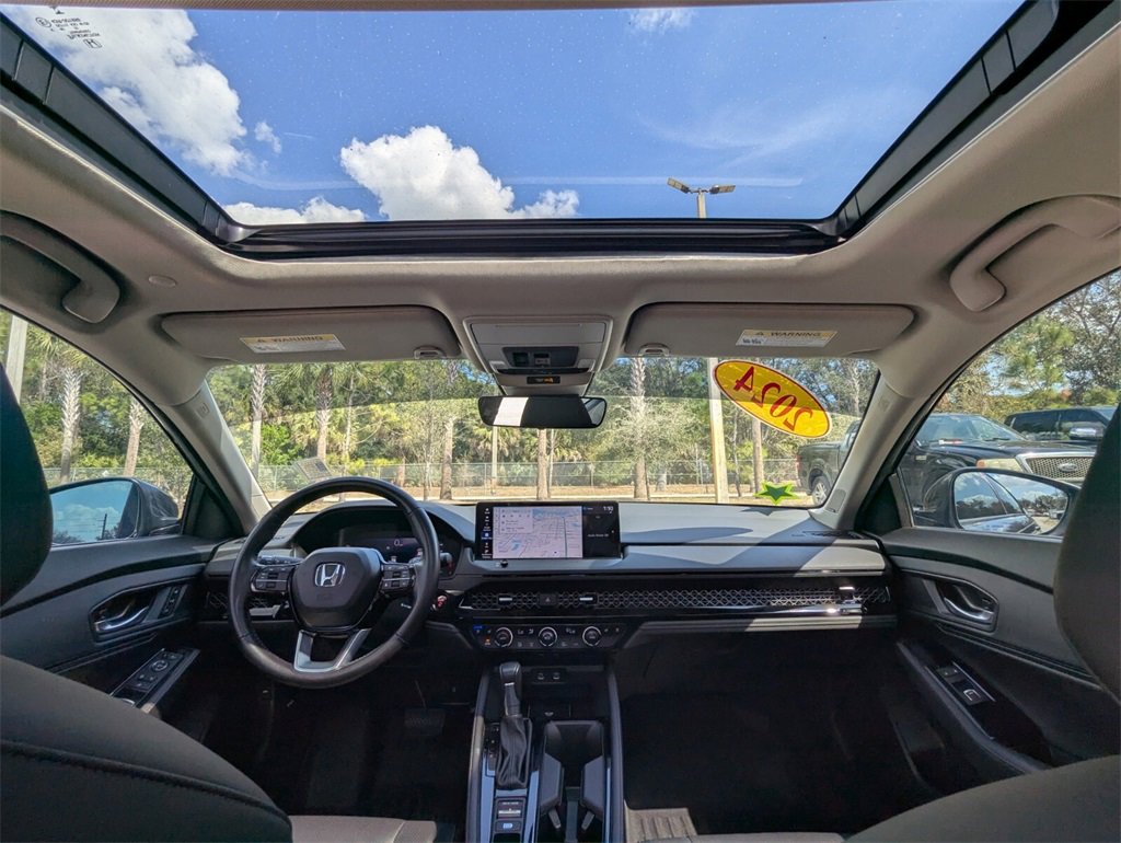 Used 2024 Honda Accord Touring image 4