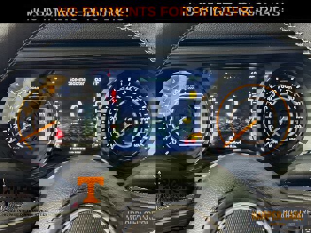 New 2025 Jeep Gladiator Sport image 15