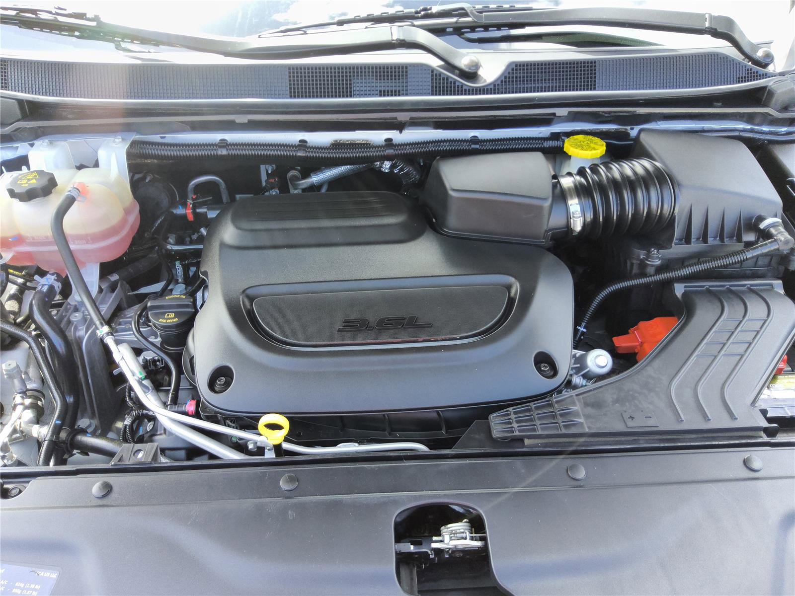 Used 2022 Chrysler Pacifica Touring-L image 13