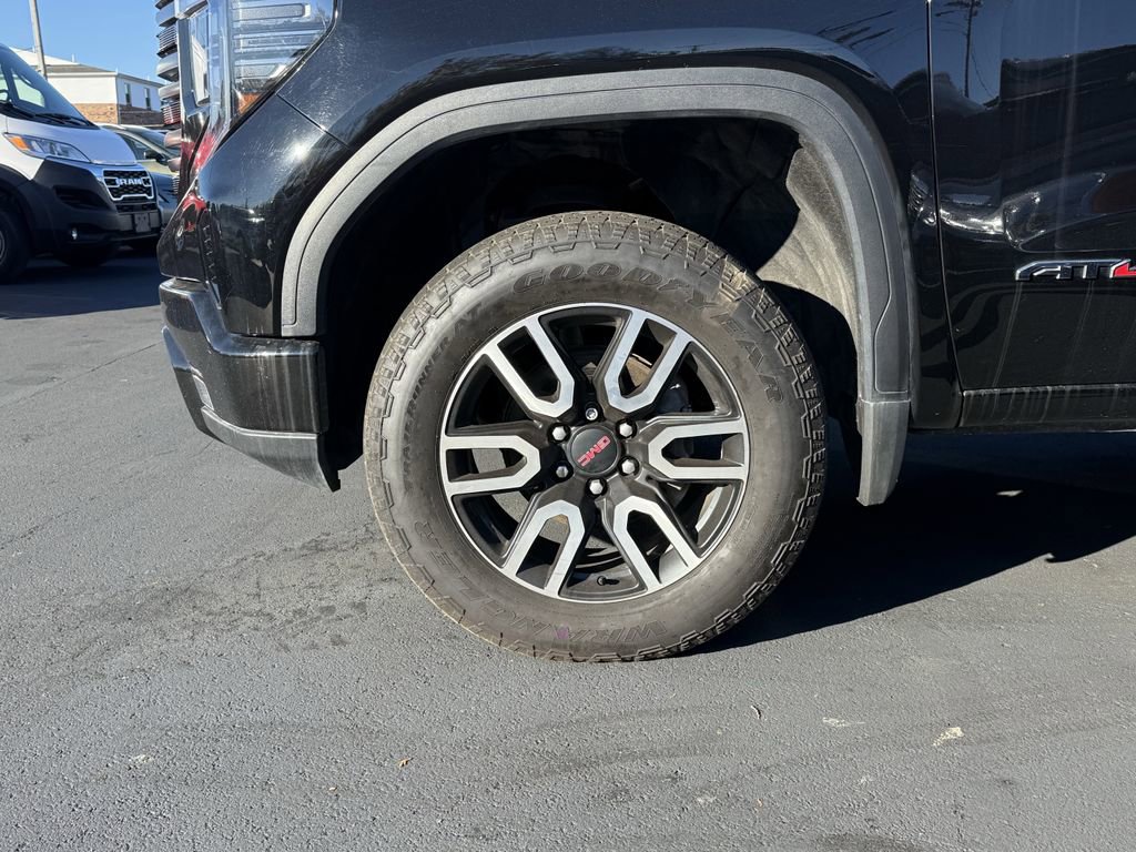 Used 2022 GMC Sierra 1500 AT4 w/ AT4 Preferred Package image 9