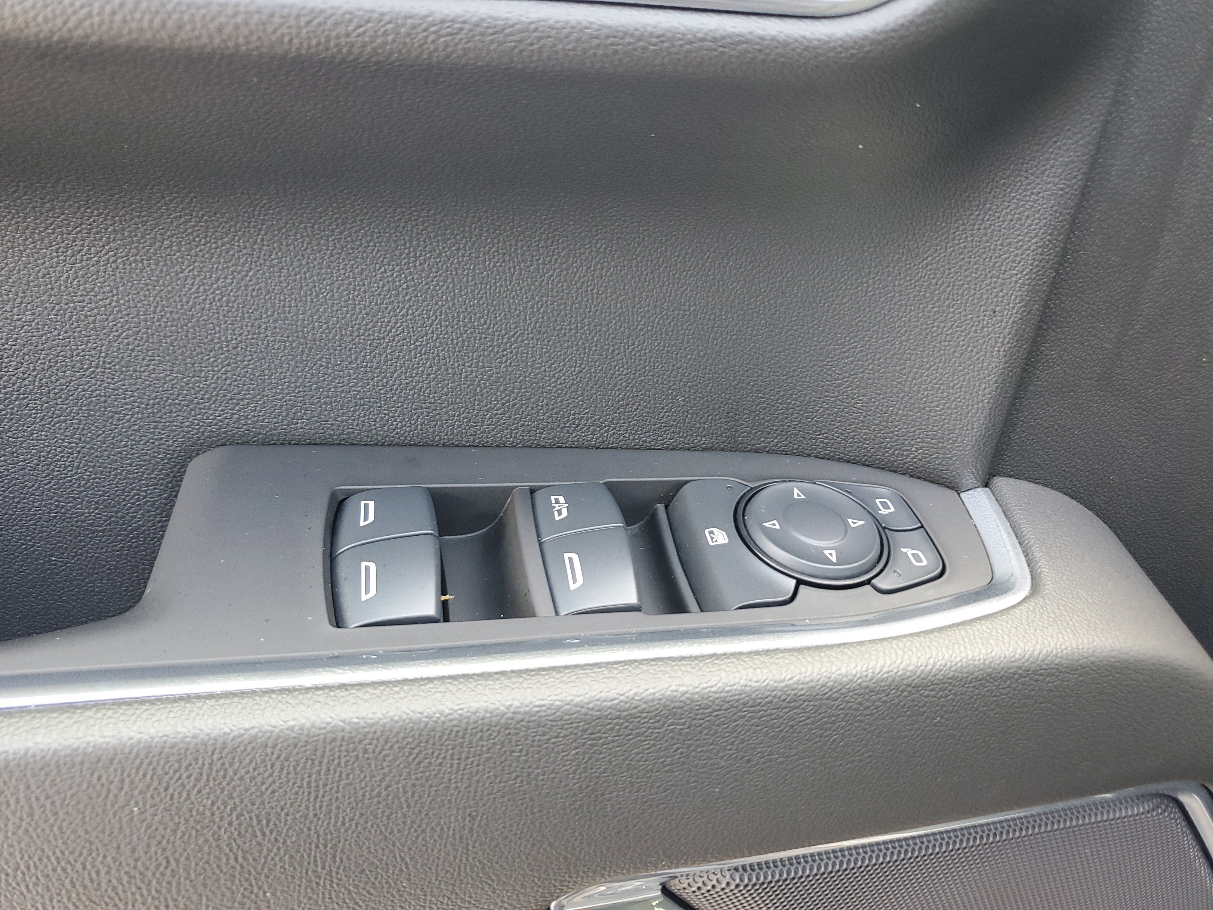 Used 2025 Chevrolet Silverado 1500 LT Trail Boss image 27