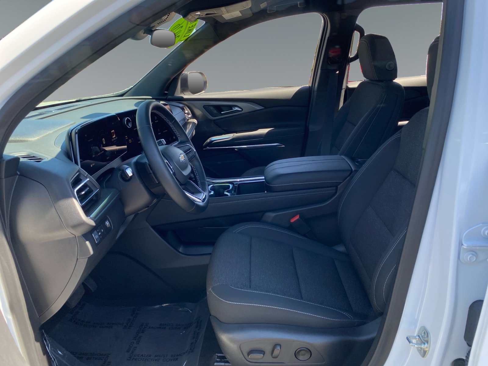 Used 2026 Chevrolet Traverse LT w/ LPO, Floor Liner Package FWD image 9