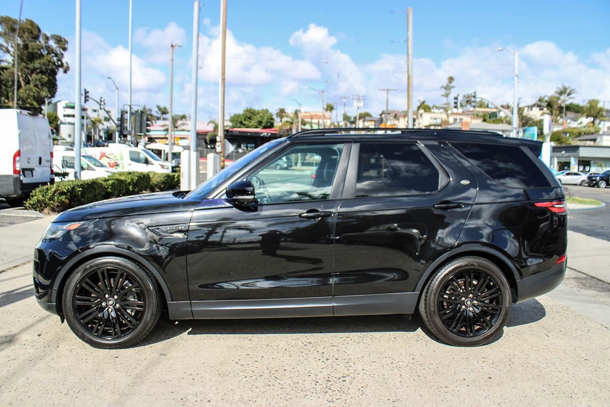 Used 2018 Land Rover Discovery HSE Luxury AWD/4WD image 2