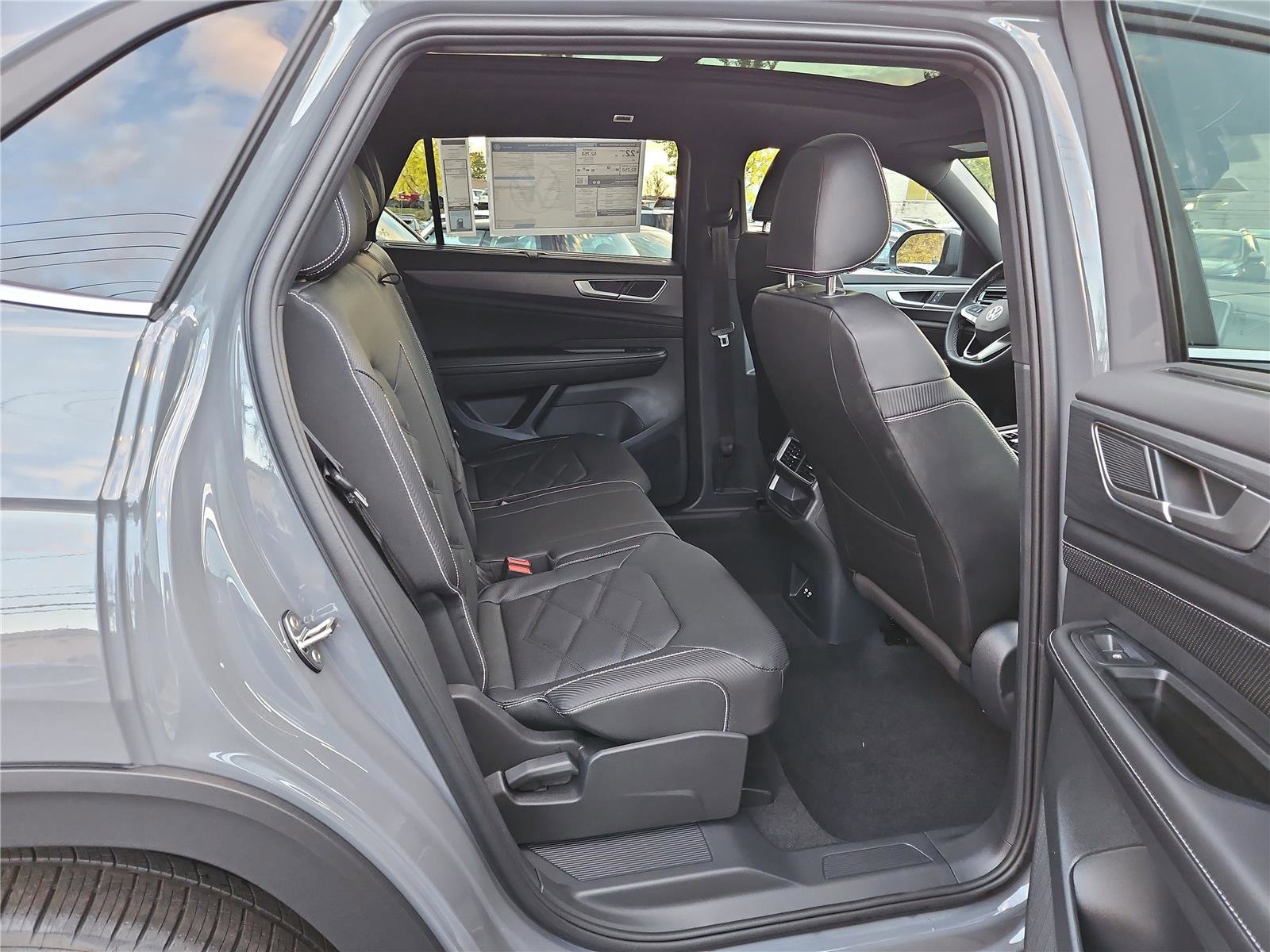 New 2026 Volkswagen Atlas Cross Sport SE image 32