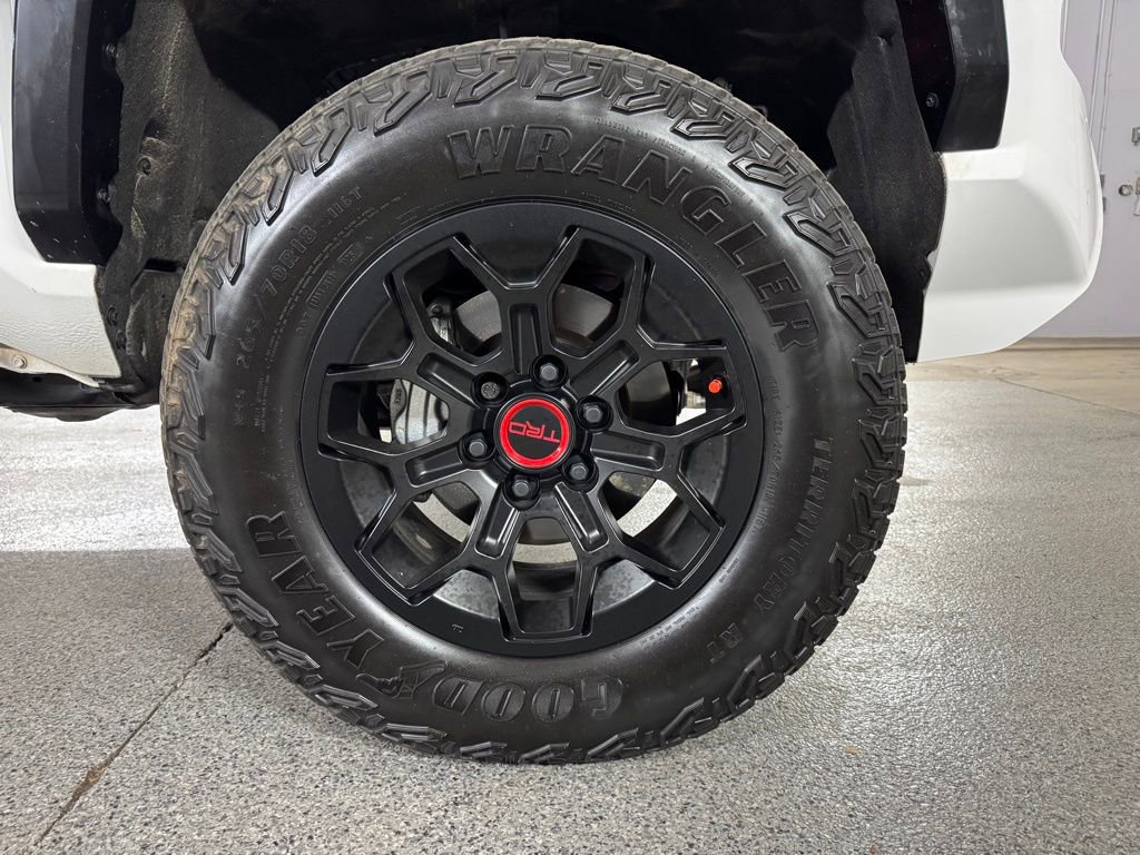 Used 2025 Toyota Tacoma TRD Pro image 5