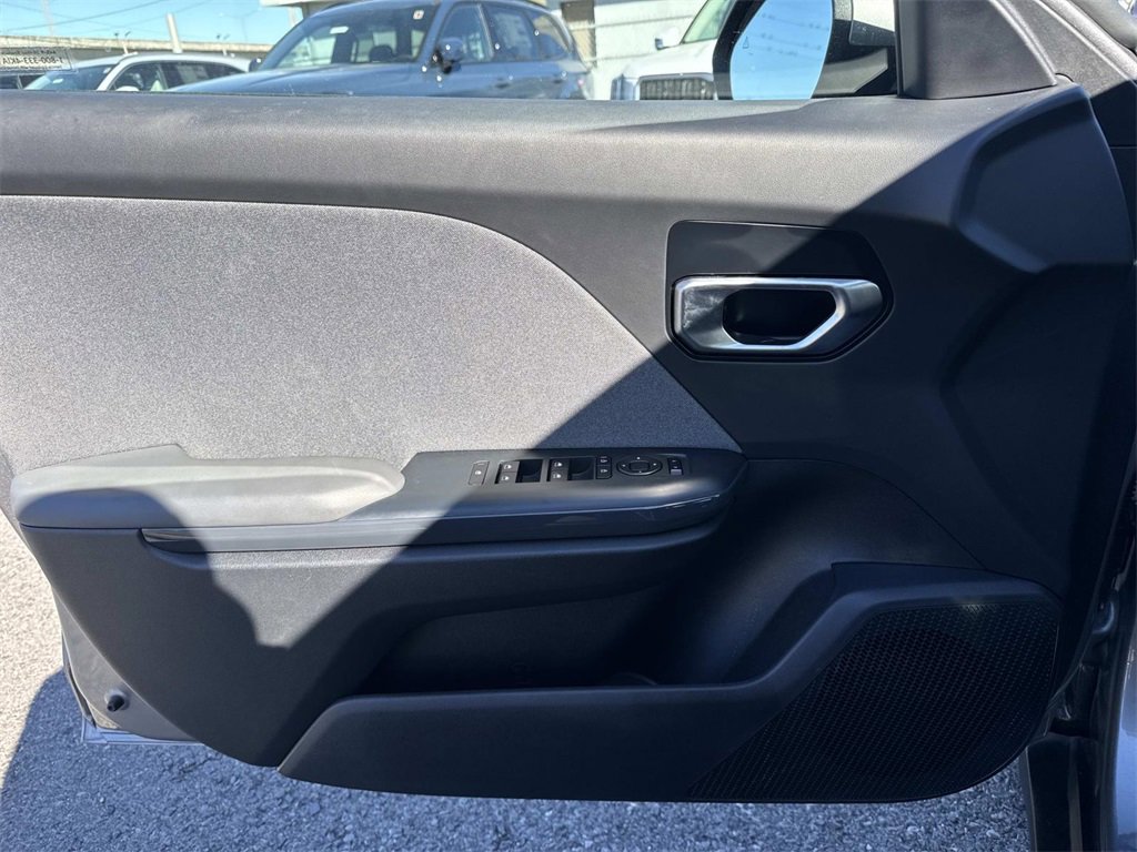 Certified 2025 Kia K4 EX image 32