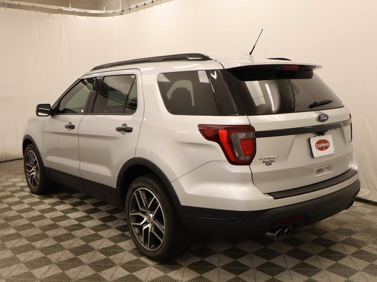 Used 2019 Ford Explorer Sport w/ Equipment Group 401A AWD/4WD image 3