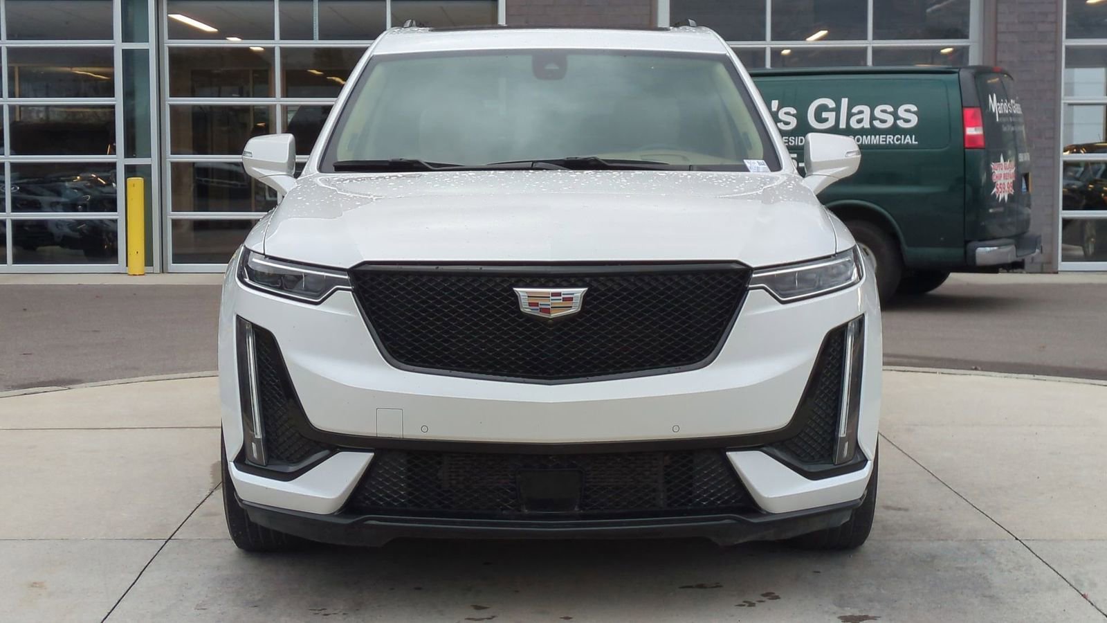 Used 2021 Cadillac XT6 Sport w/ LPO, ONYX Package image 10