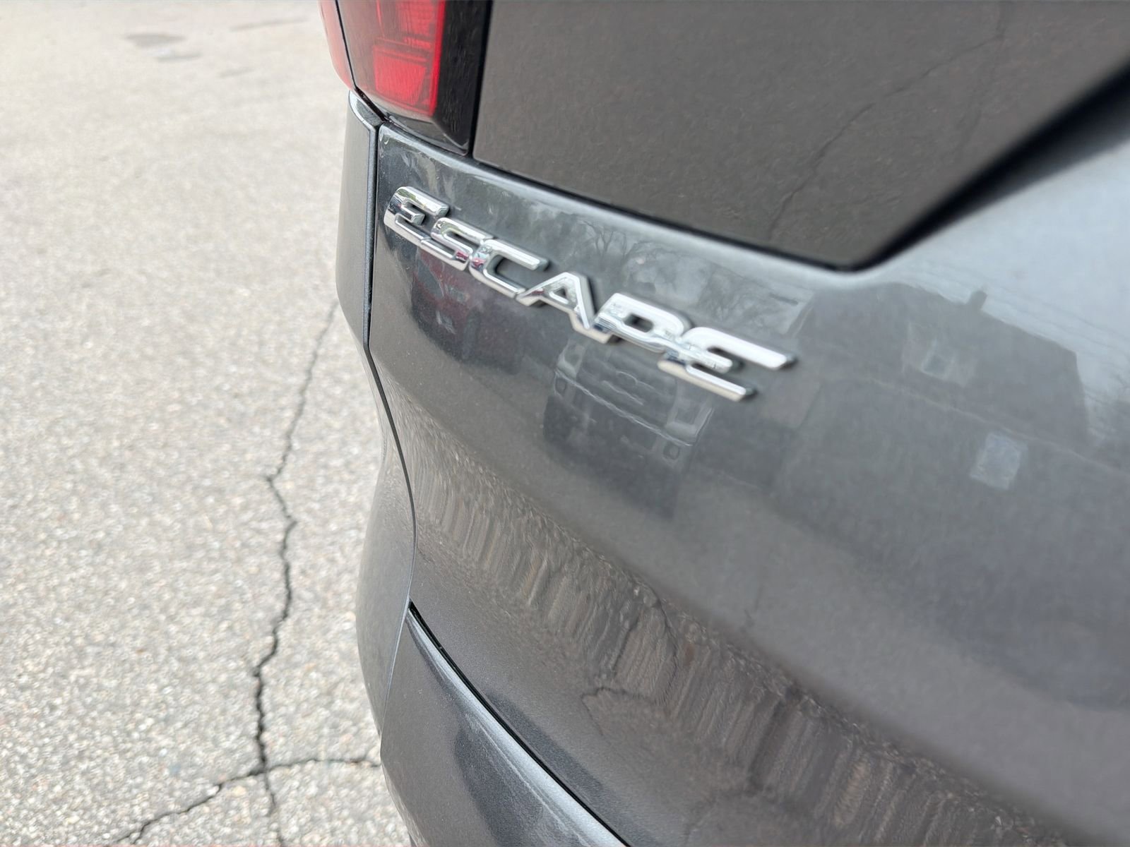 Used 2019 Ford Escape SEL AWD/4WD image 17