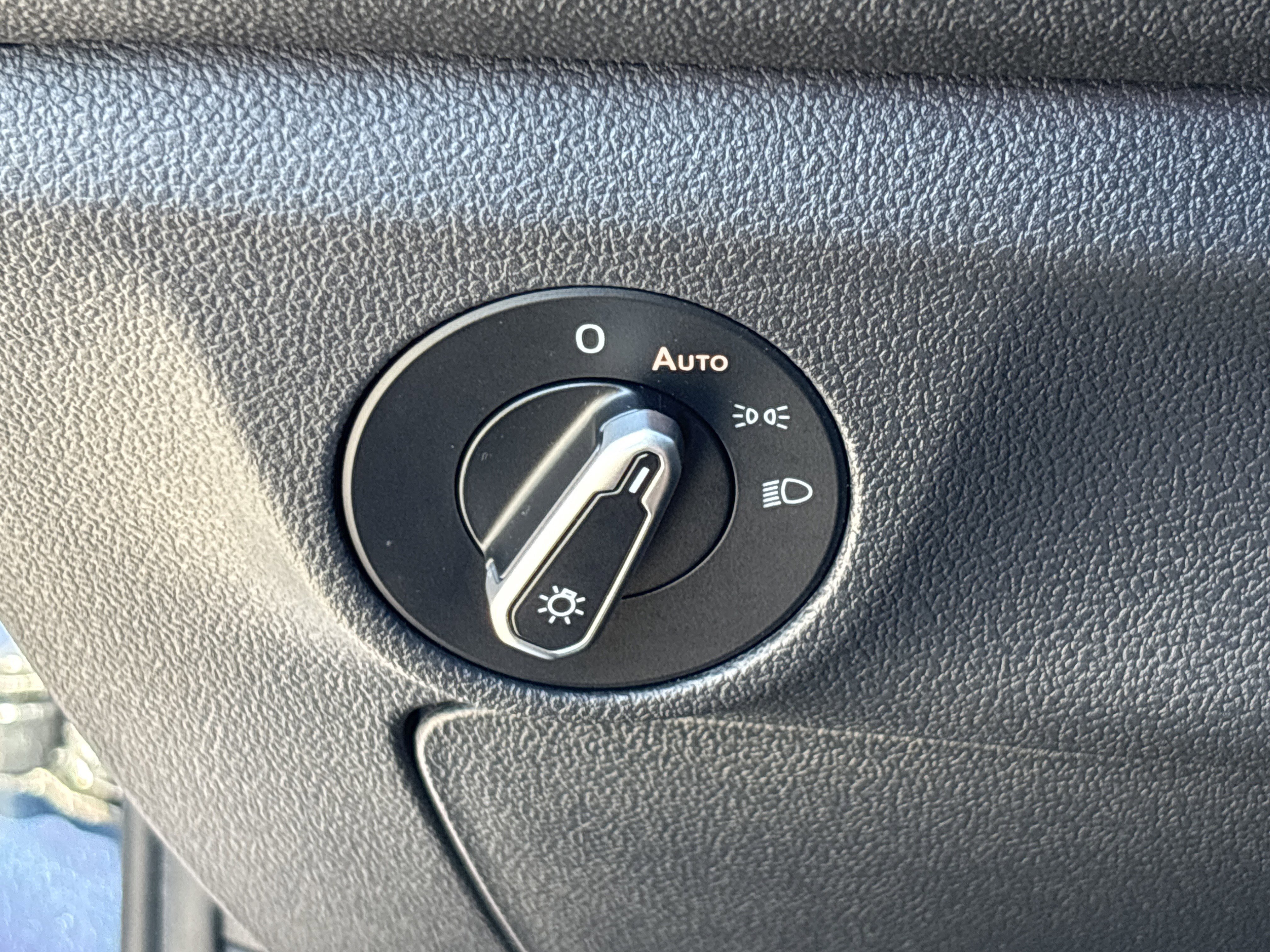 Used 2021 Volkswagen Jetta SEL image 29