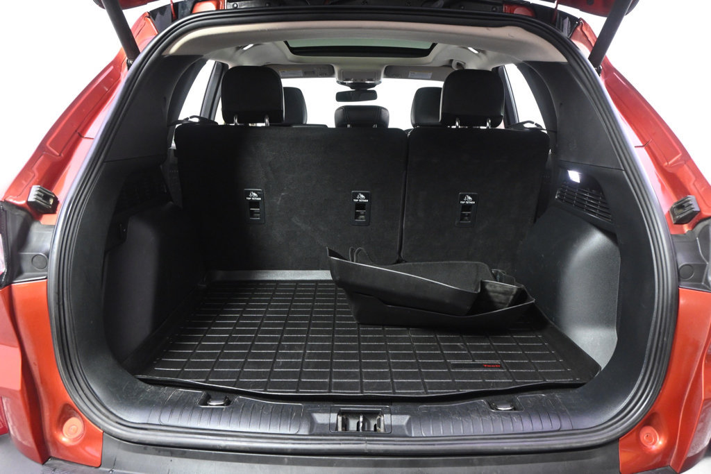 Used 2020 Ford Escape Titanium AWD/4WD image 19