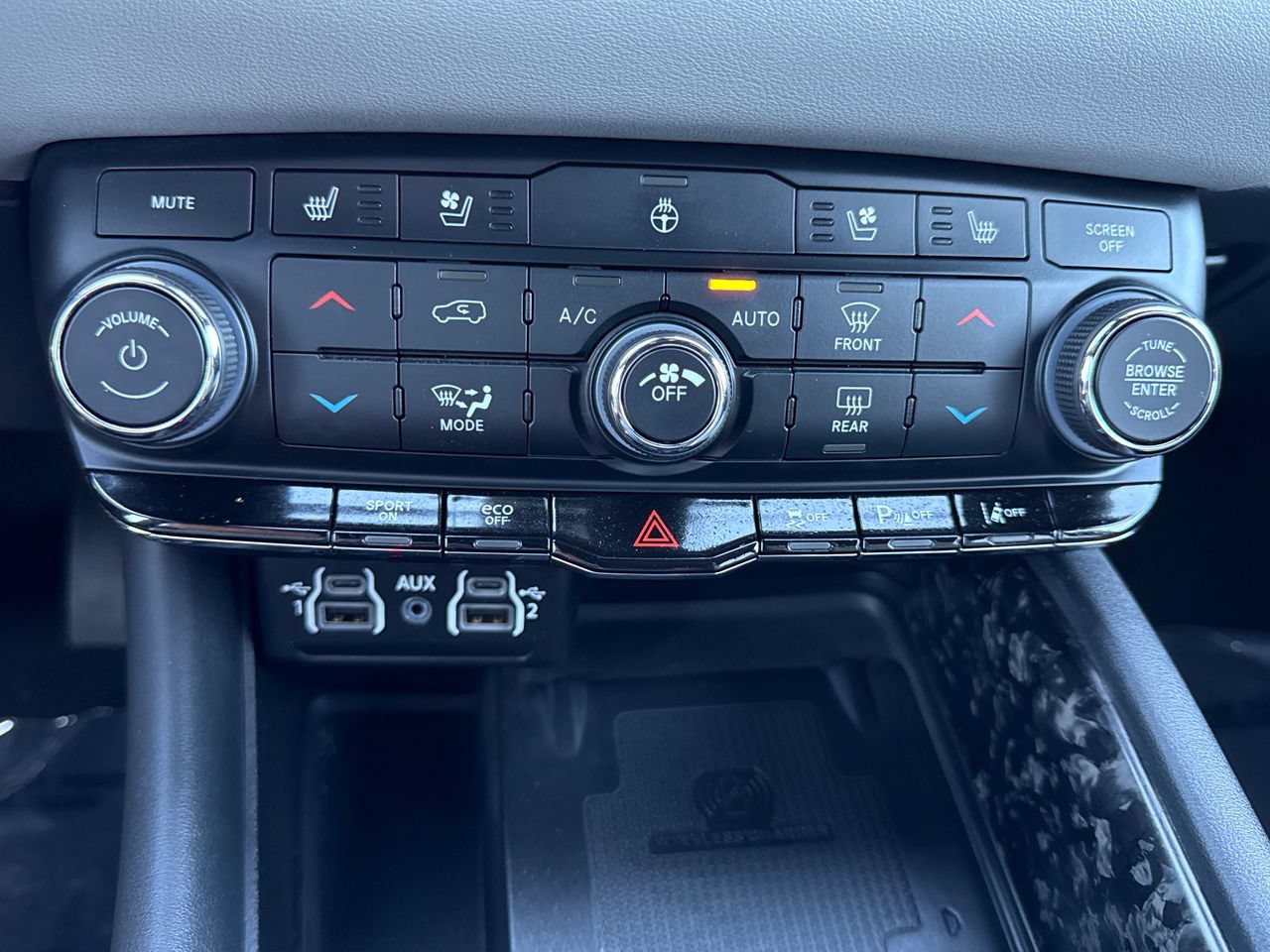 Used 2024 Dodge Durango R/T AWD/4WD image 23