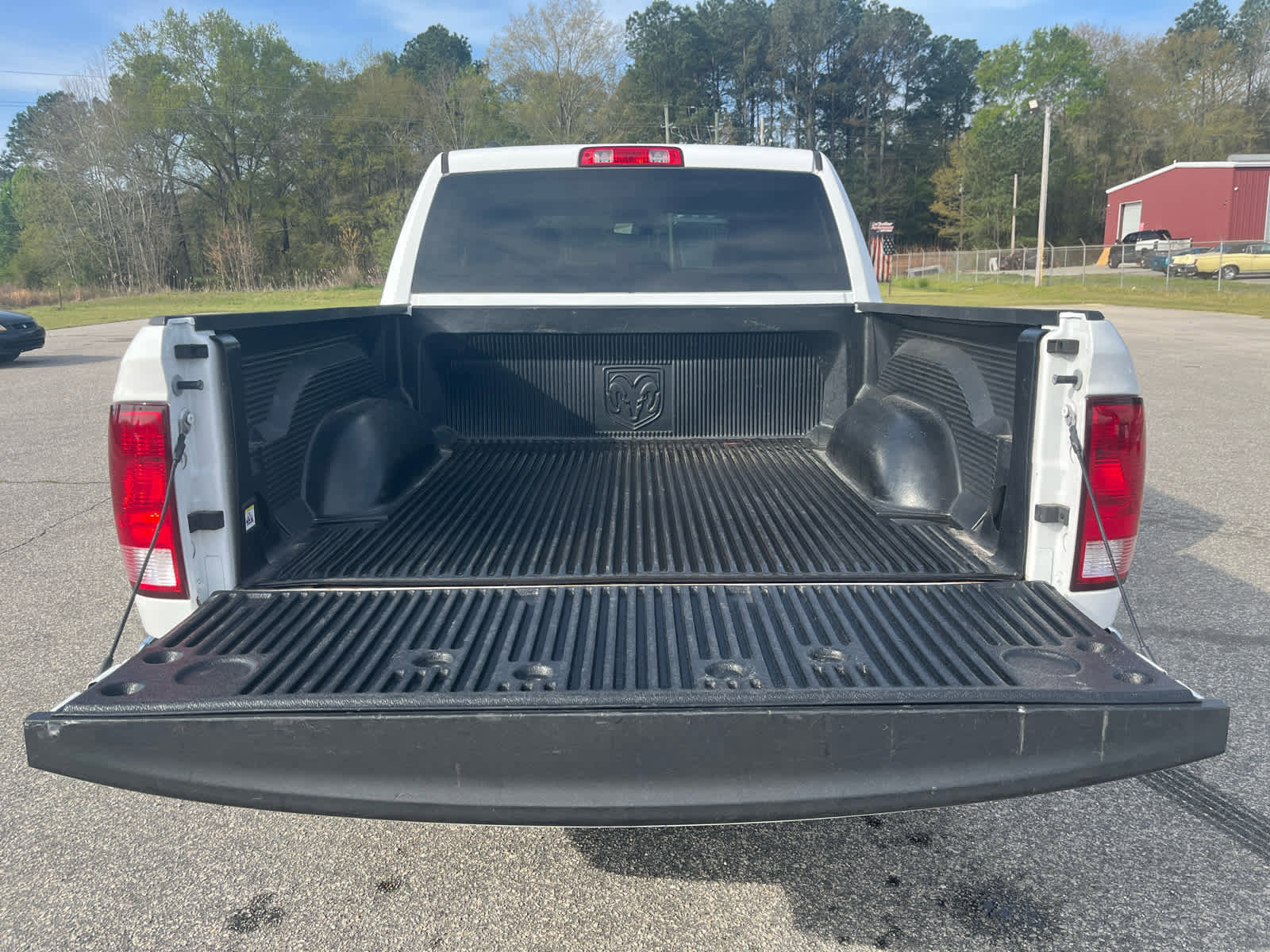 Used 2022 RAM 1500 Classic SLT image 11