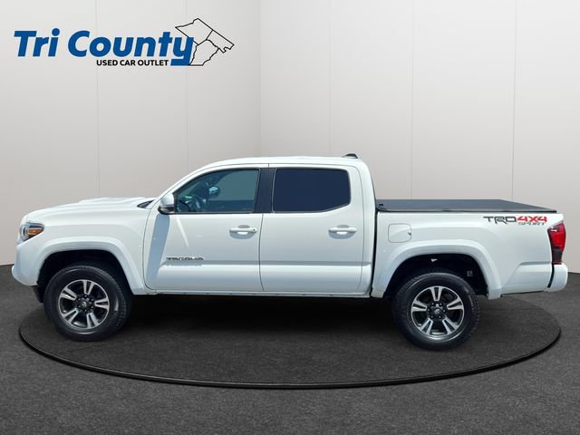 Certified 2019 Toyota Tacoma TRD Sport AWD/4WD image 5