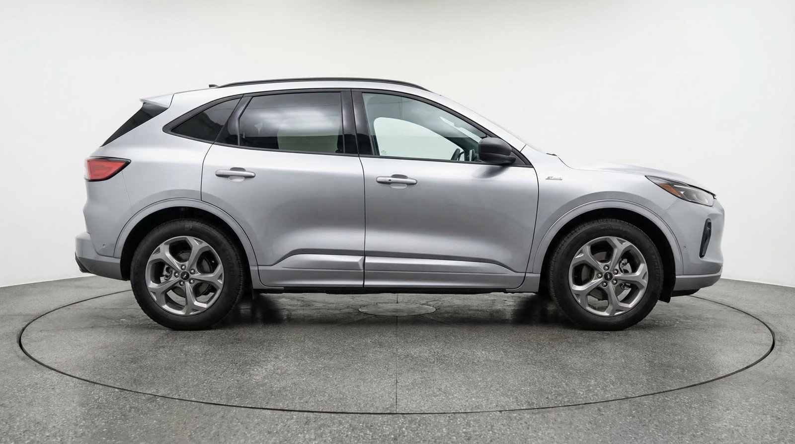 Used 2024 Ford Escape ST-Line FWD image 11