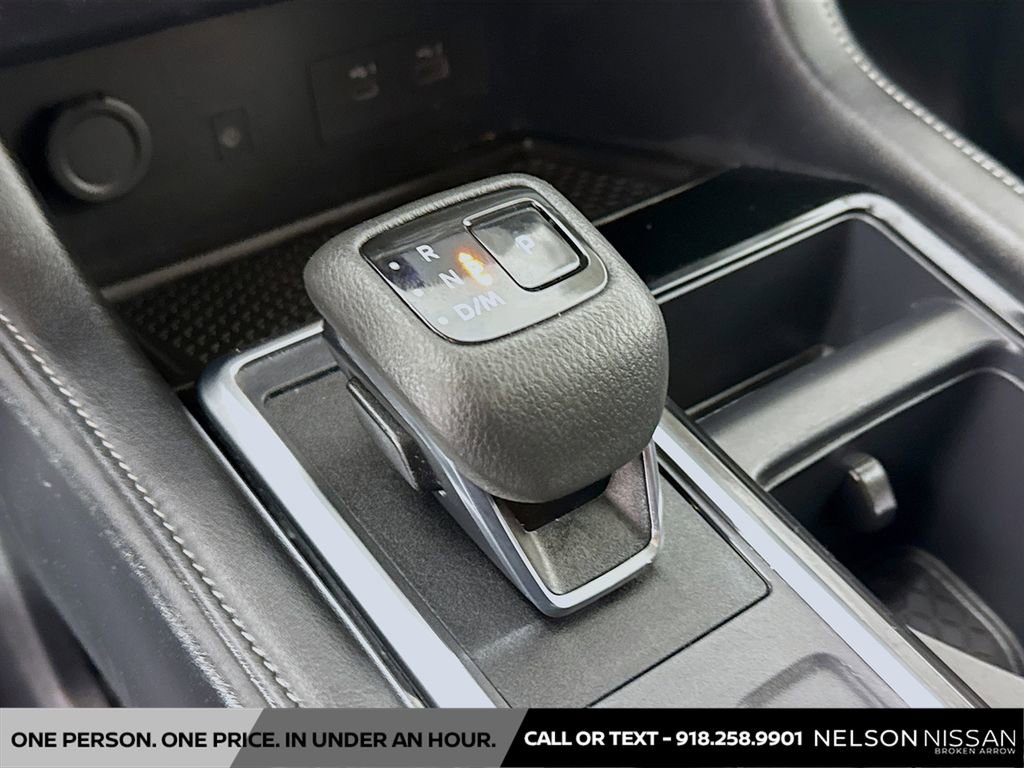 Certified 2025 Nissan Pathfinder SL image 17