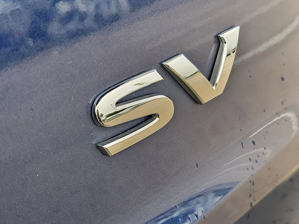 Used 2023 Nissan Rogue SV FWD image 12