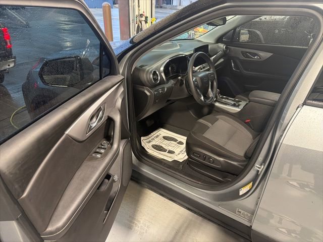 Used 2023 Chevrolet Blazer LT w/ Convenience Package FWD image 10