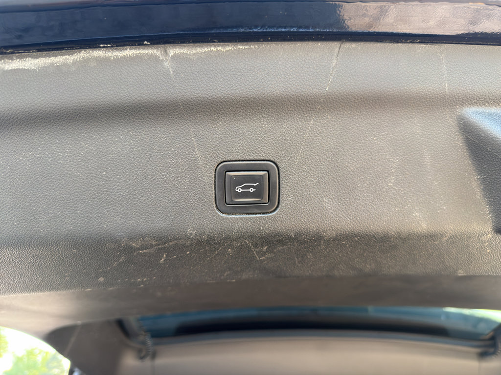 Used 2022 Chevrolet Tahoe LT image 21